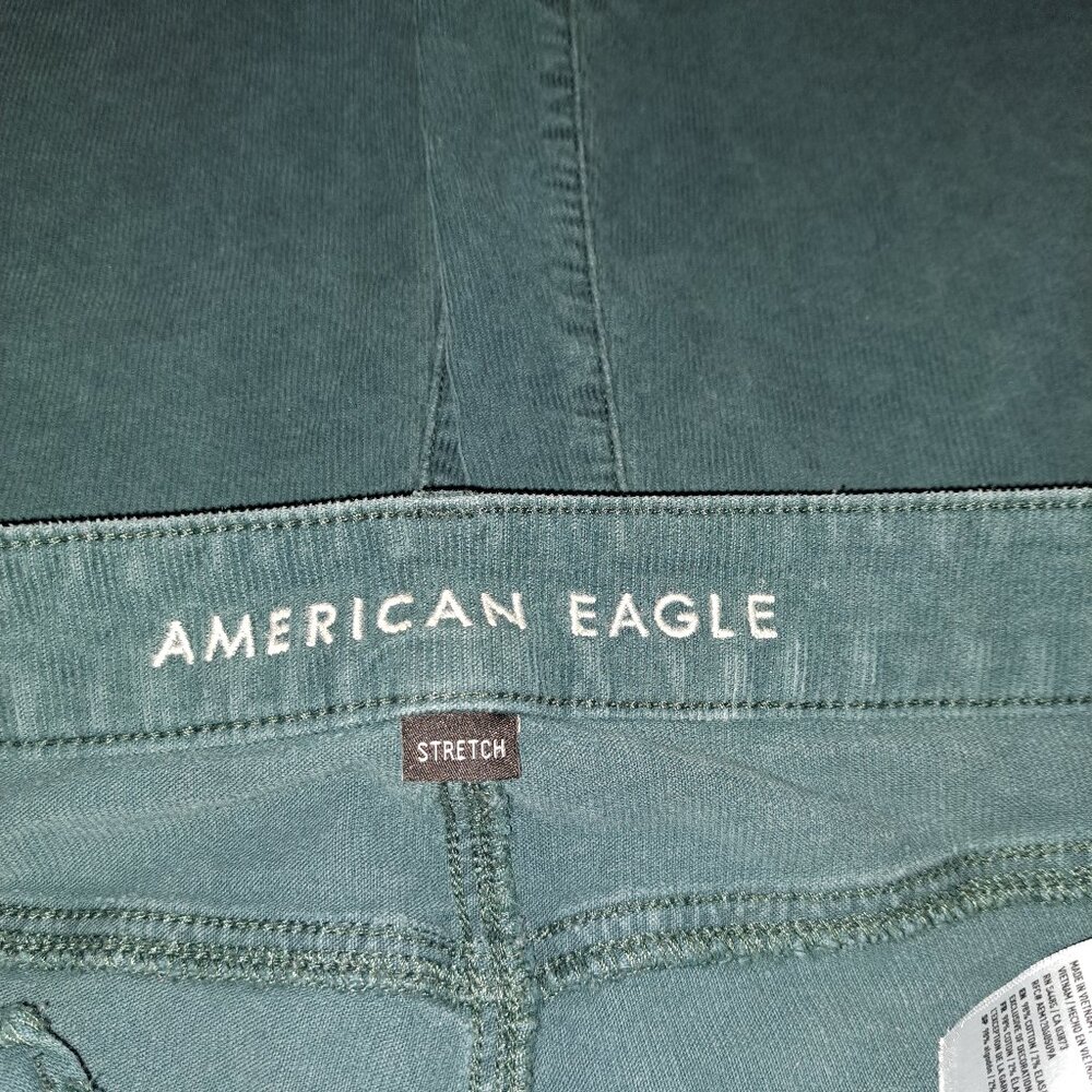 American Eagle Super Hi-Rise green corduroy pants with flare leg and button fly - Picture 5 of 11
